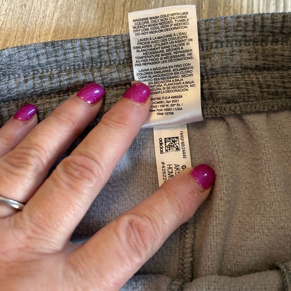 Adidas Boys' Tricot Iconic Athletic Three Stripe Pants Joggers Sweatpants Size L - Picture 6 of 10